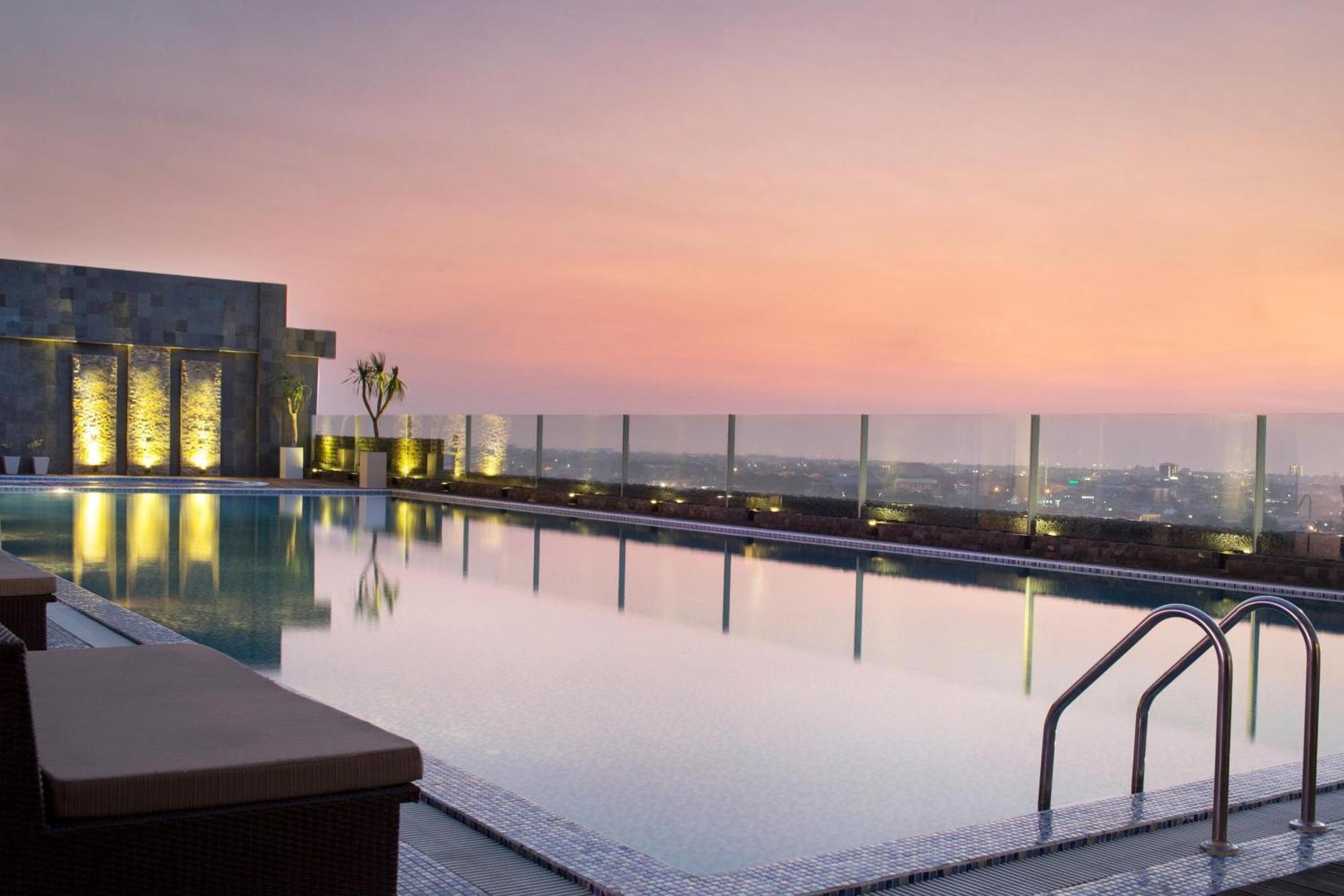Four Points By Sheraton Makassar Exterior foto