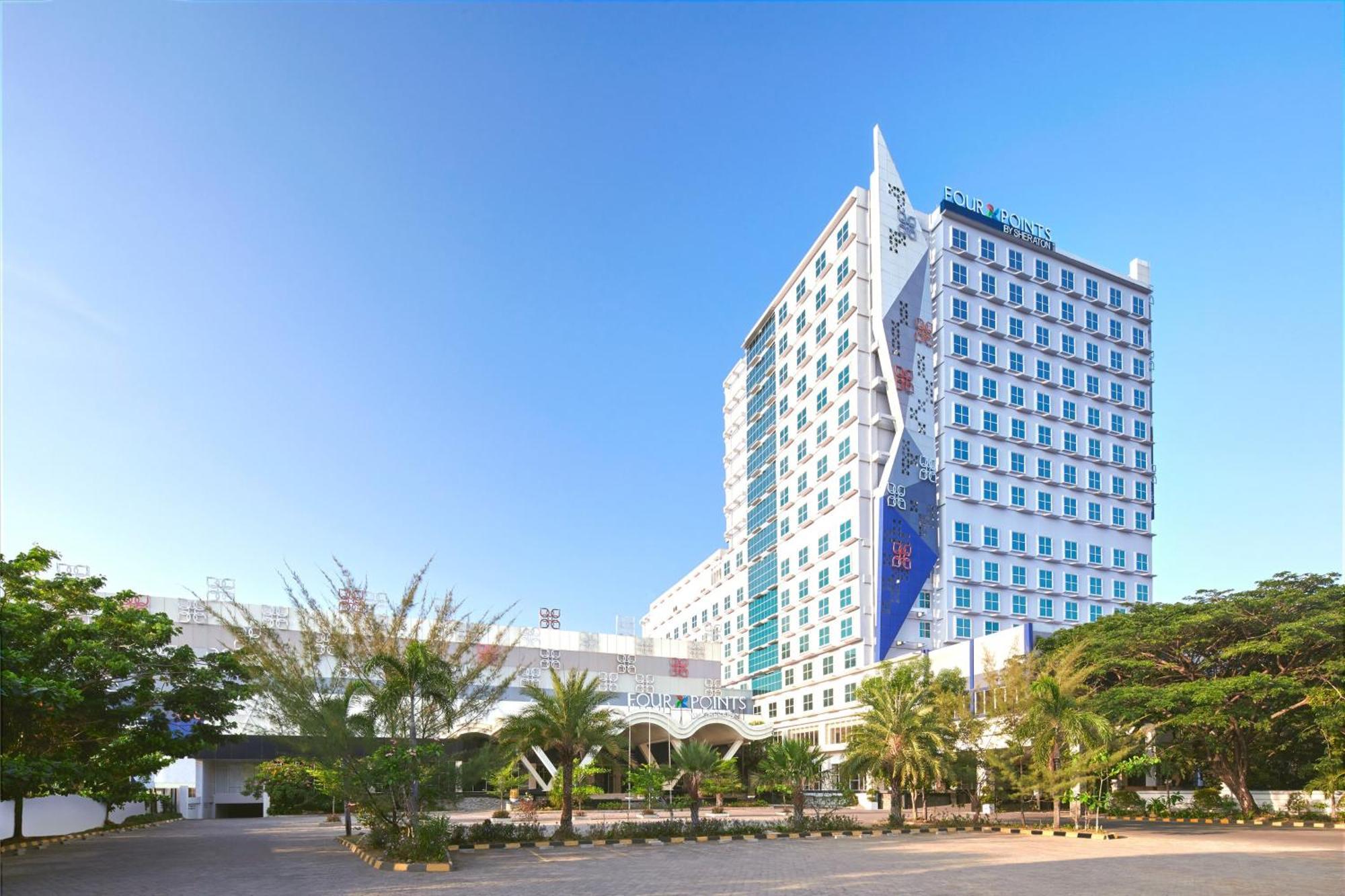 Four Points By Sheraton Makassar Exterior foto